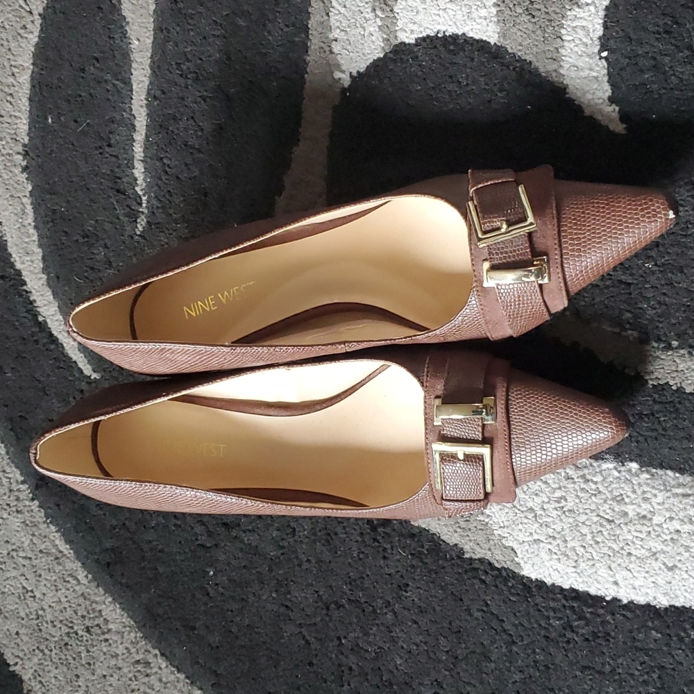 NINEWEST brown snake print pumps with gold buckle details. NEW NEVER WORN